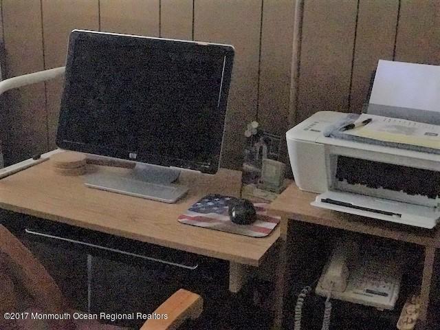 59 Roberts Road Toms River, NJ 08755 - Photo 17 of 26 2nd Bedroom Desk