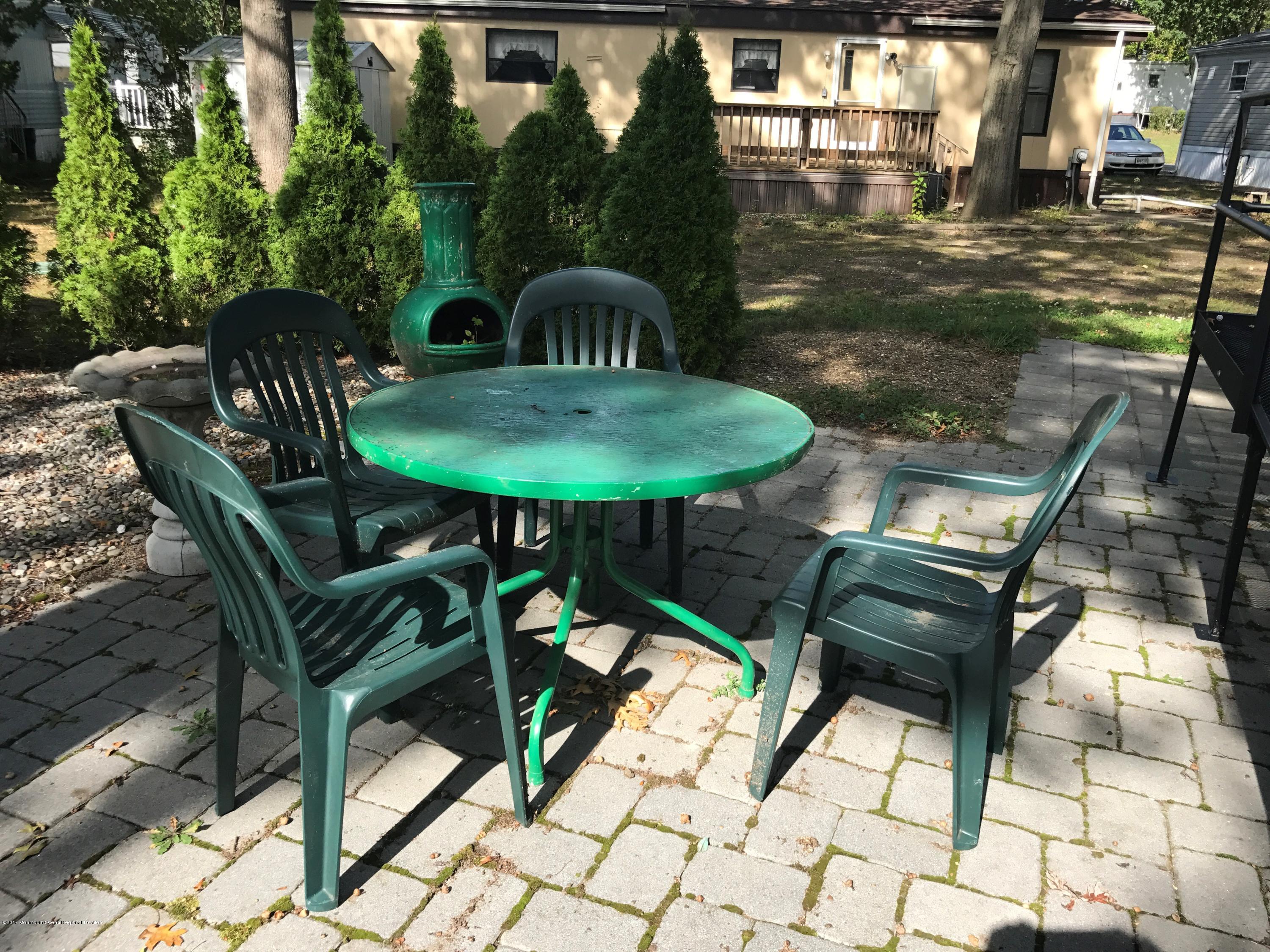 59 Roberts Road Toms River, NJ 08755 - Photo 8 of 26 Paver Patio