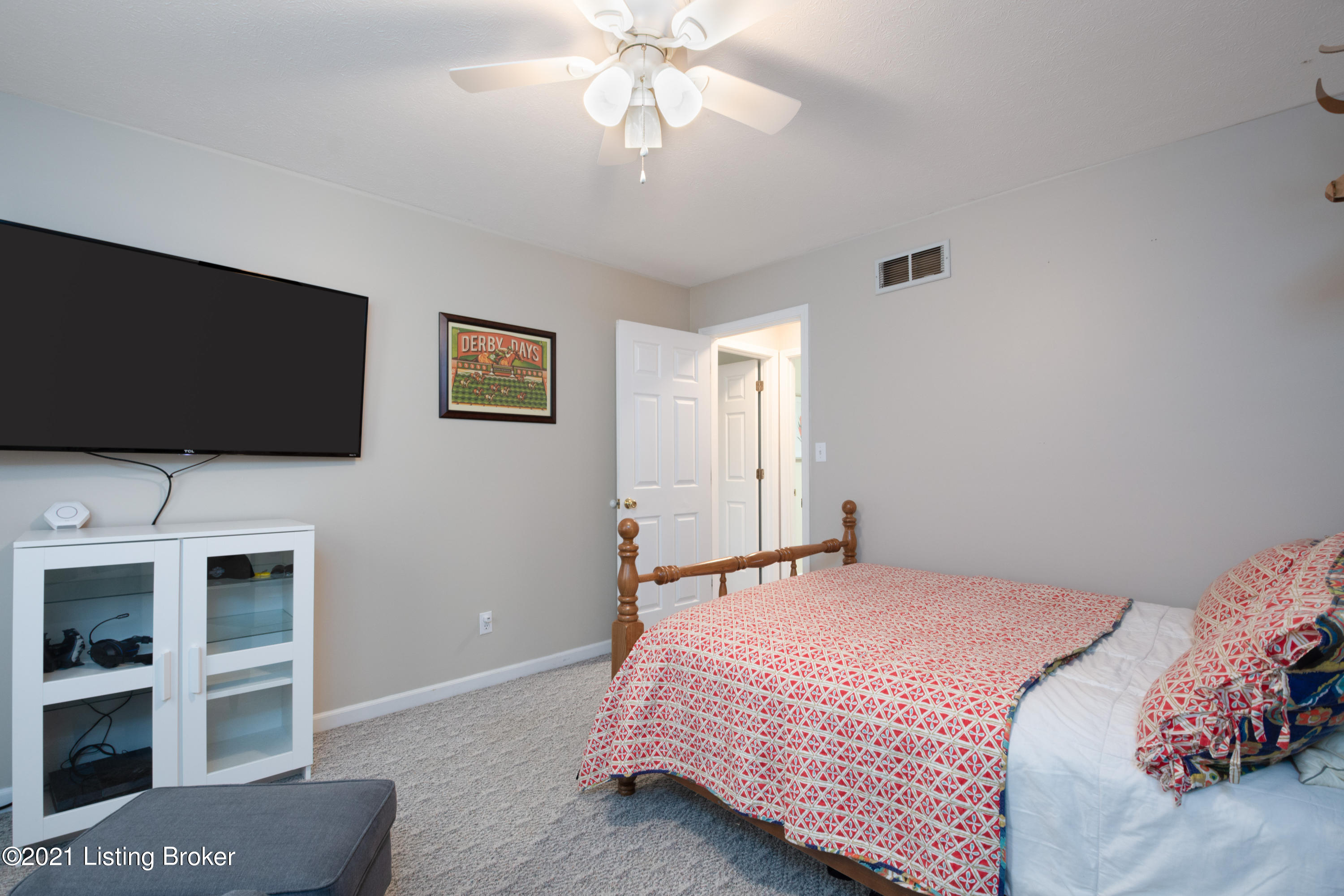 220 Rolling Ridge Way Simpsonville, KY 40067 - Photo 29 of 34 2nd Flr BR