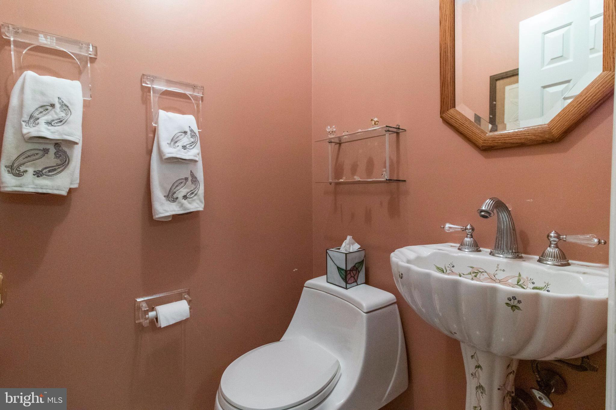 8040 Jenkintown Road Cheltenham, PA 19012 - Photo 17 of 47