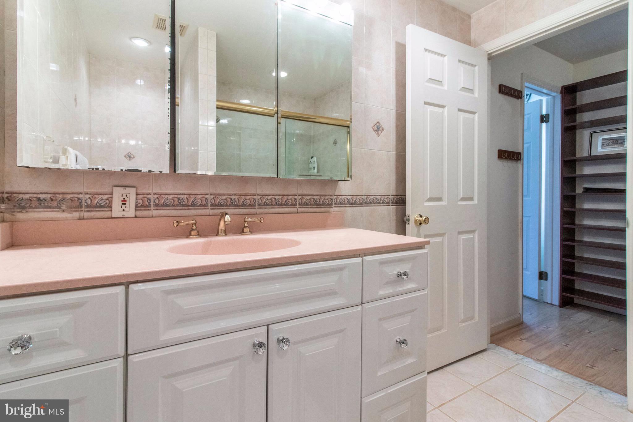 8040 Jenkintown Road Cheltenham, PA 19012 - Photo 29 of 47