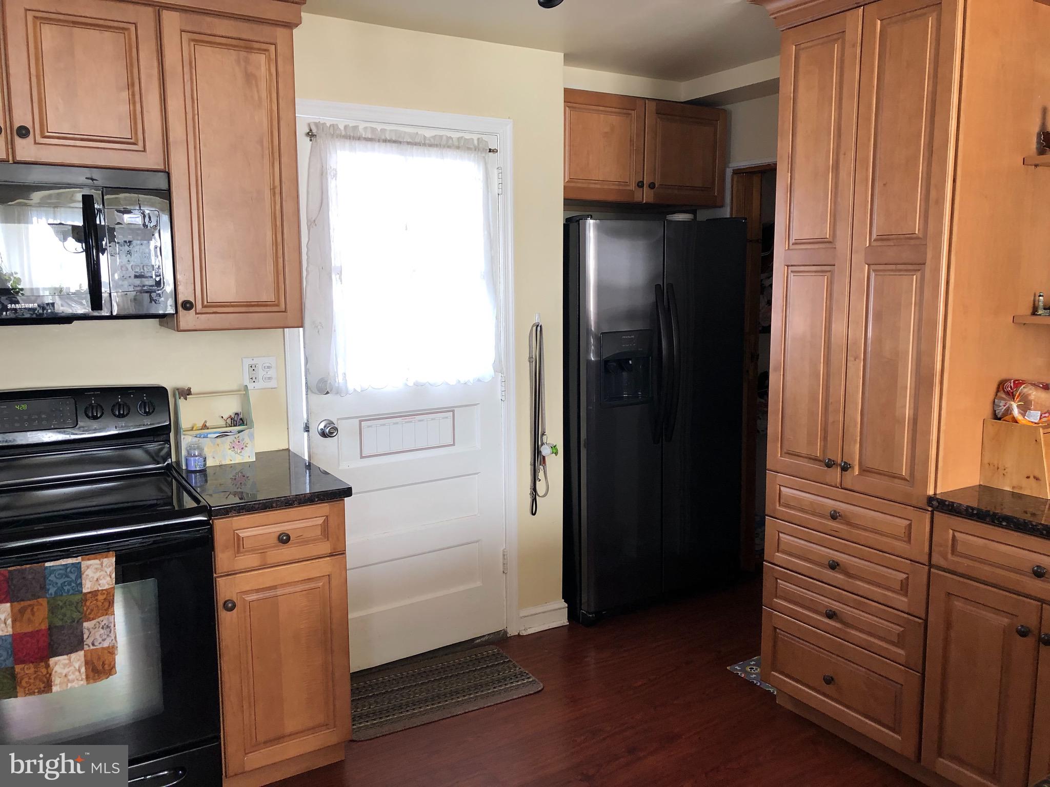 963 Providence Road Springfield, PA 19064 - Photo 13 of 35 Kitchen