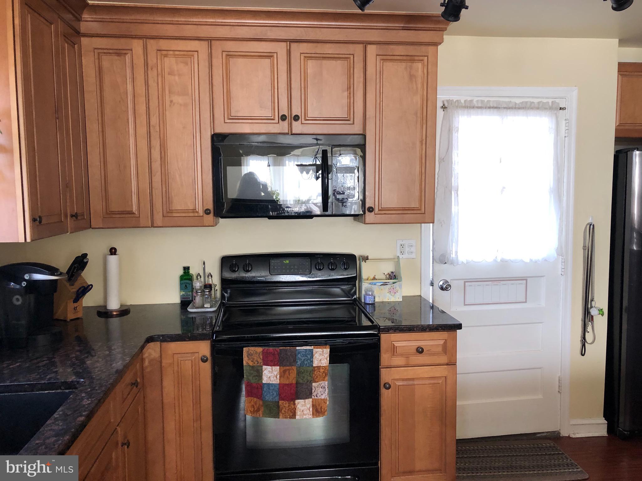 963 Providence Road Springfield, PA 19064 - Photo 15 of 35 Kitchen