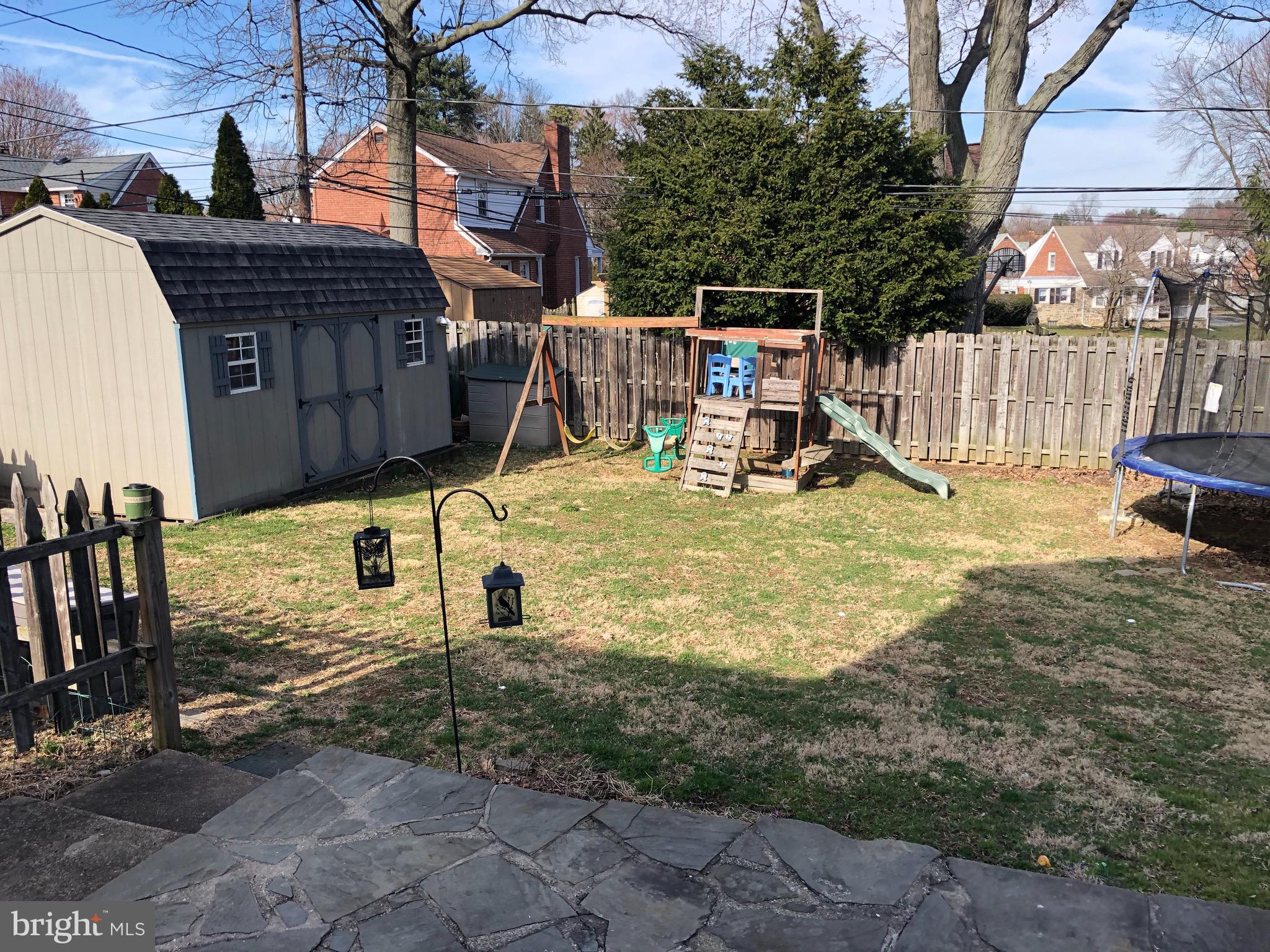 963 Providence Road Springfield, PA 19064 - Photo 35 of 35 Fenced Backyard