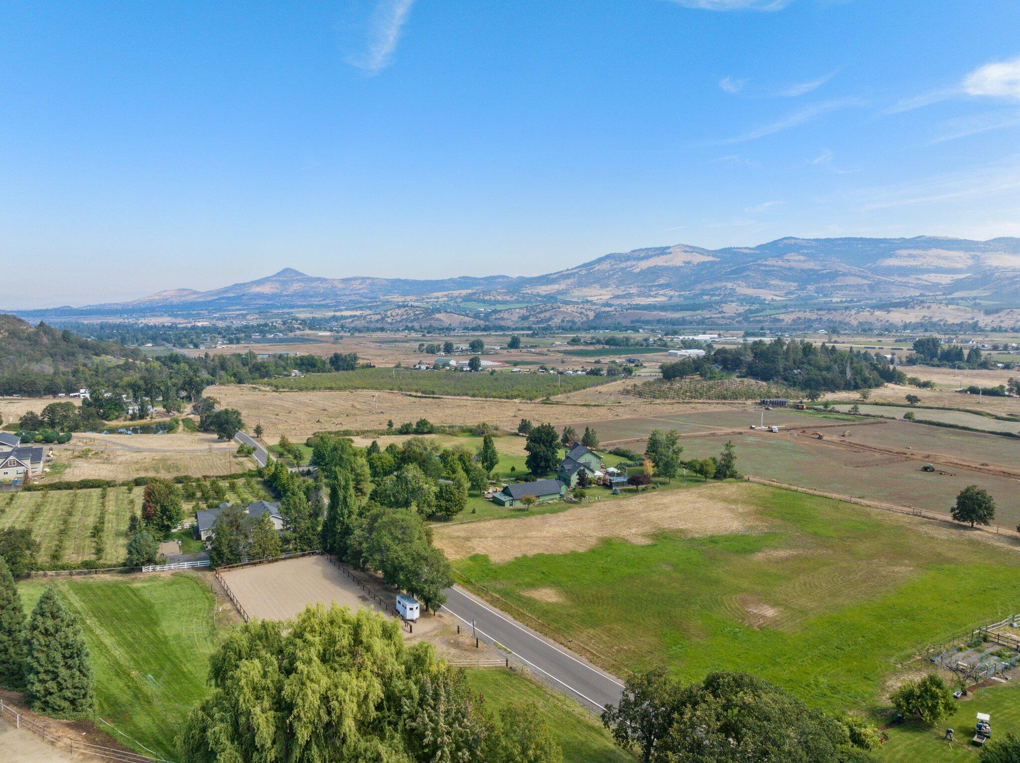 6062 Adams Road Talent, OR 97540 - Photo 48 of 75 a view of a lake with a city