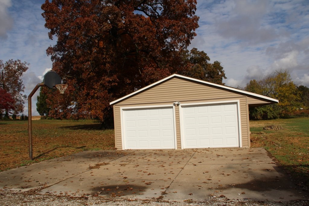 11988 Nobles Chapel Road Haubstadt, IN 47639 - Photo 18 of 26 Gallery Image 18