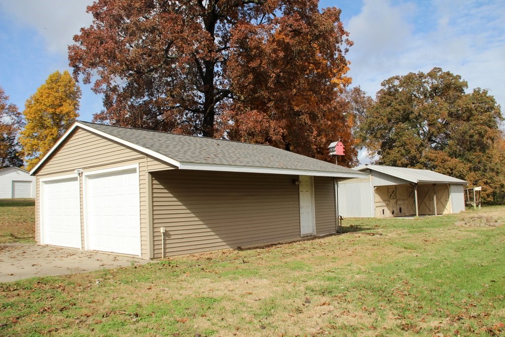 11988 Nobles Chapel Road Haubstadt, IN 47639 - Photo 19 of 26 Gallery Image 19