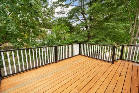 $599,000 | 6 Acre Avenue, Barrington, RI 02806