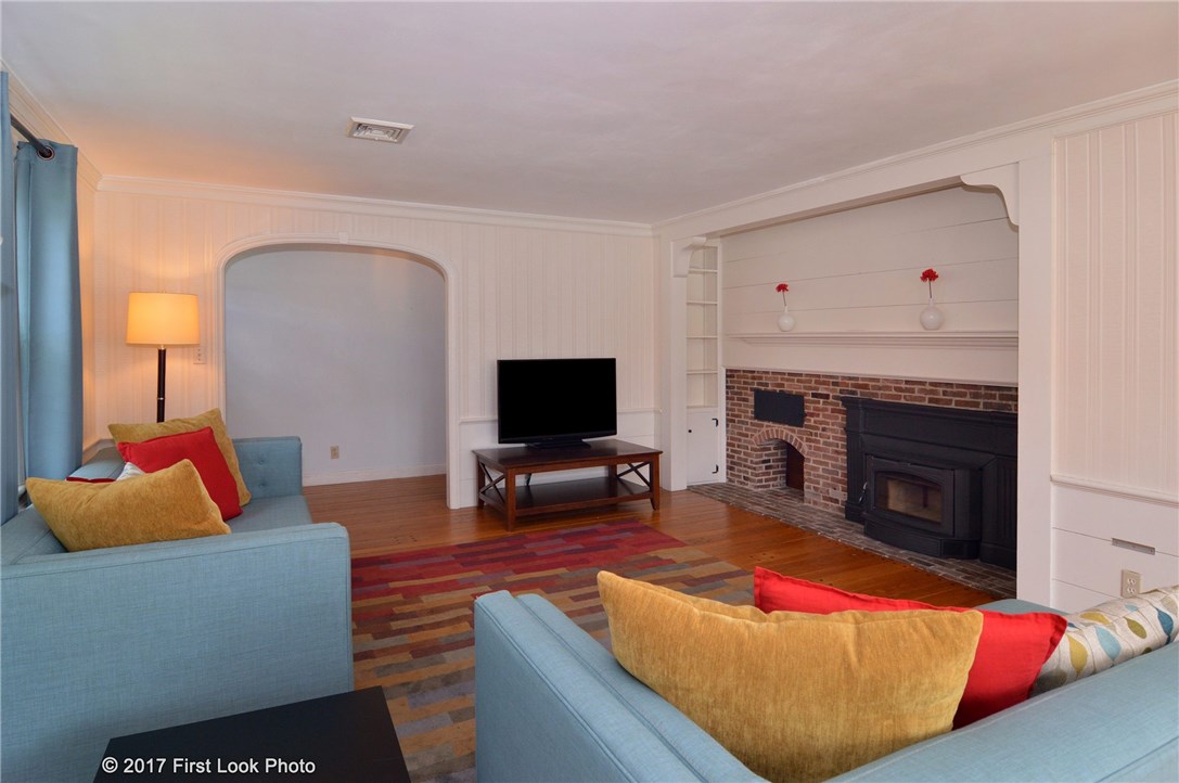 100 King Philip Road Pawtucket, RI 02861 - Photo 13 of 38 Gallery Image 13