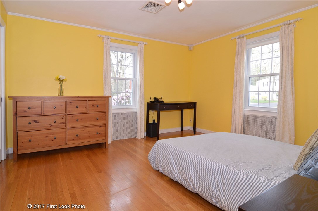 100 King Philip Road Pawtucket, RI 02861 - Photo 25 of 38 Gallery Image 25
