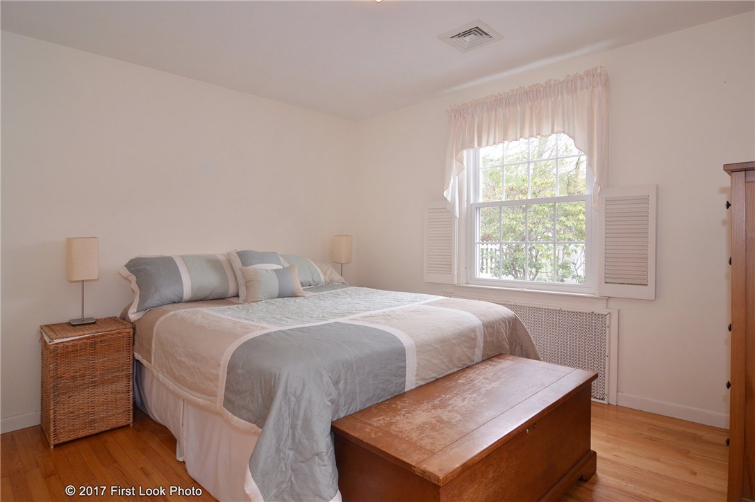 100 King Philip Road Pawtucket, RI 02861 - Photo 30 of 38 Bedroom