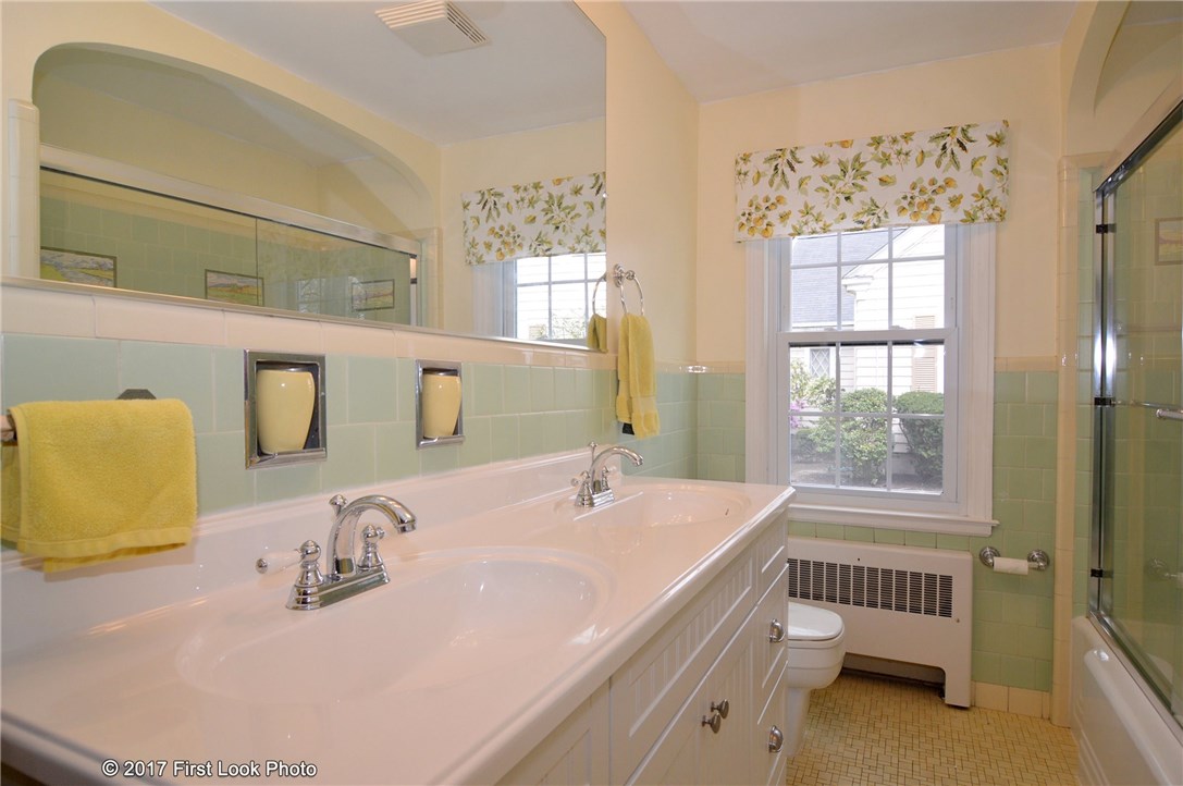 100 King Philip Road Pawtucket, RI 02861 - Photo 35 of 38 Gallery Image 35