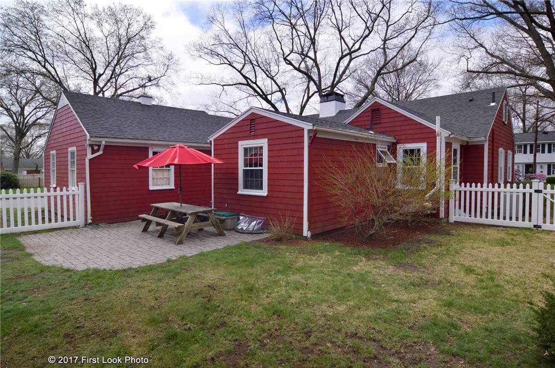 100 King Philip Road Pawtucket, RI 02861 - Photo 8 of 38 Gallery Image 8