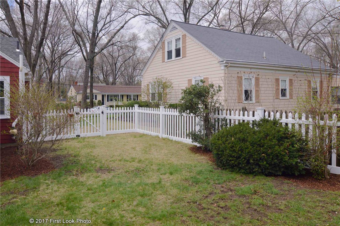 100 King Philip Road Pawtucket, RI 02861 - Photo 9 of 38 Back