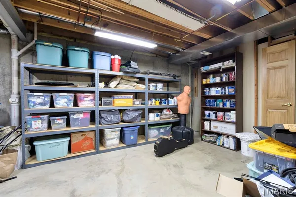 $535,000 | 16805 Enderbush Lane, Eureka, MO 63025