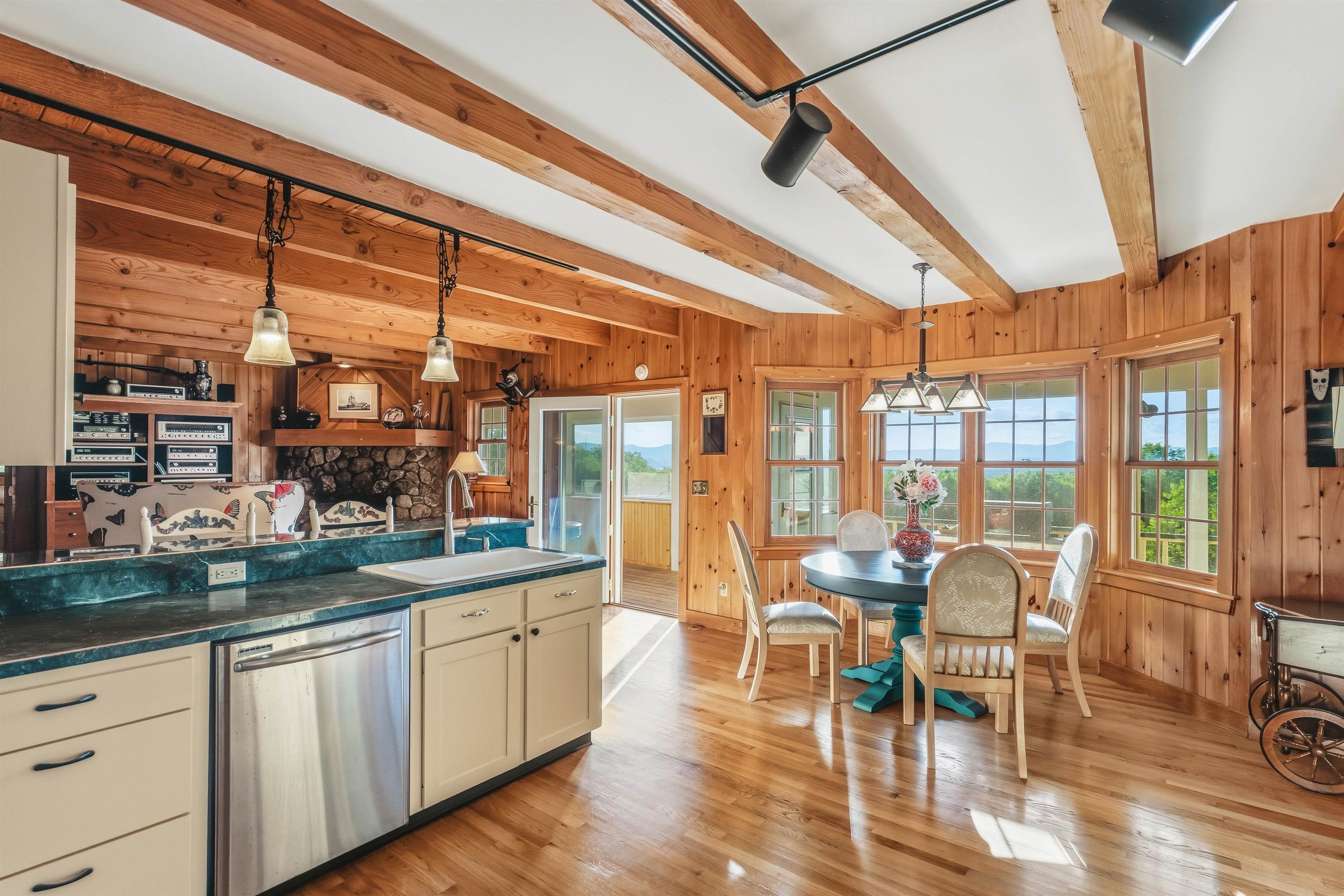 251 Highwatch Road Effingham, NH 03882 - Photo 9 of 42