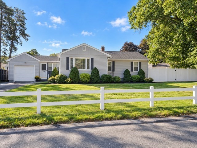 709 North Branch Parkway Springfield, MA 01119 - Photo 1 of 10 Gallery Image 1