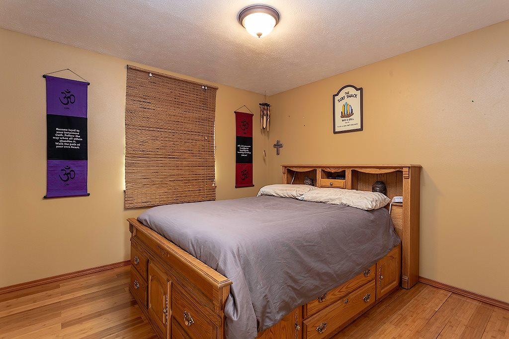 915 East Westcrest Road Colbert, WA 99005 - Photo 11 of 20