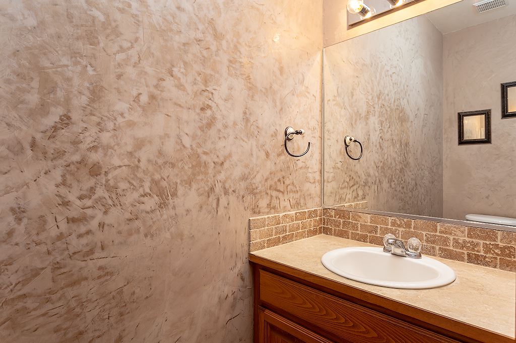 915 East Westcrest Road Colbert, WA 99005 - Photo 14 of 20