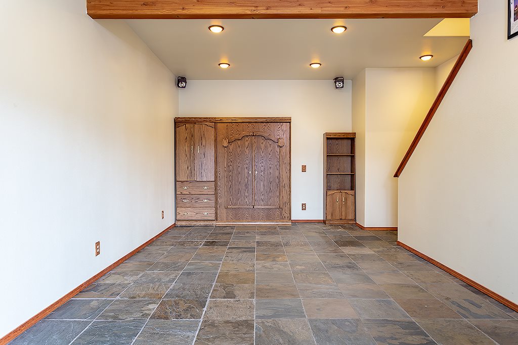 915 East Westcrest Road Colbert, WA 99005 - Photo 15 of 20