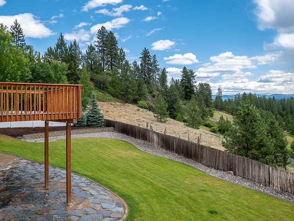 915 East Westcrest Road Colbert, WA 99005 - Photo 18 of 20