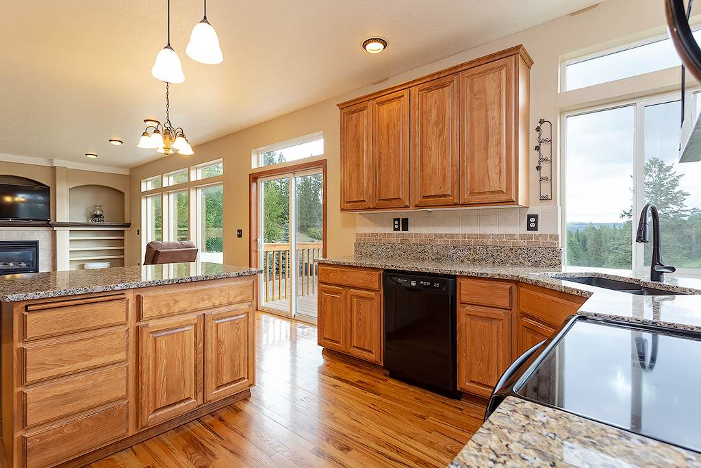915 East Westcrest Road Colbert, WA 99005 - Photo 6 of 20