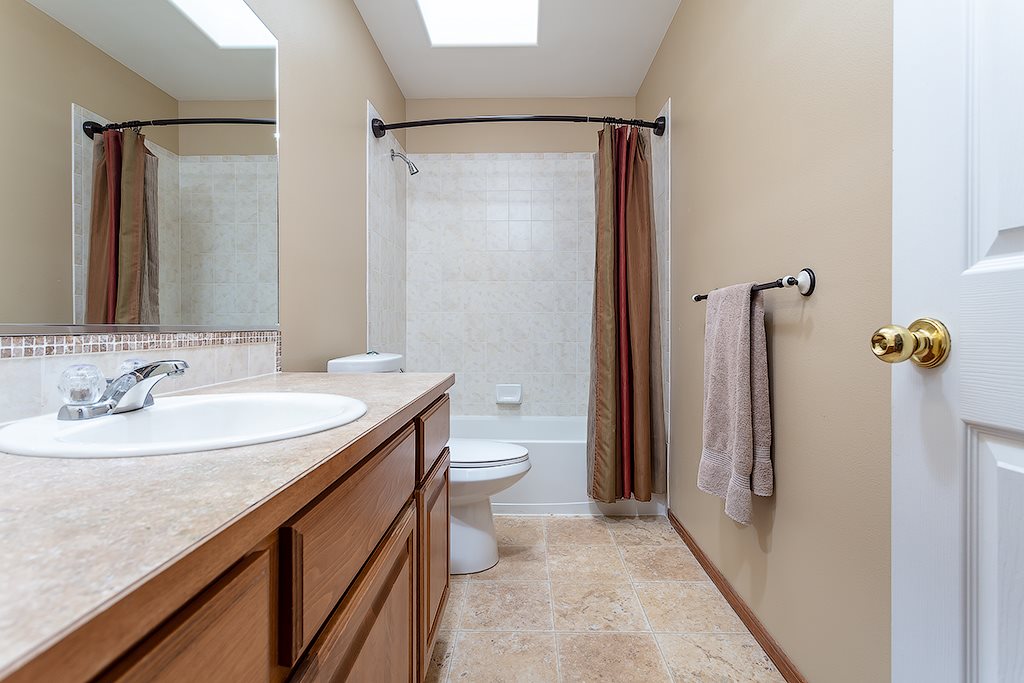 915 East Westcrest Road Colbert, WA 99005 - Photo 10 of 20