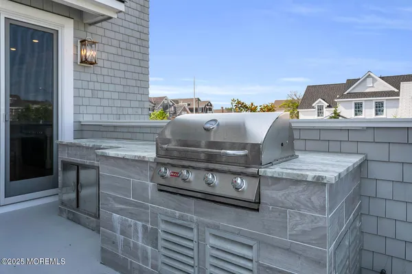 $6,195,000 | 915 Barnegat Lane, Mantoloking, NJ 08738