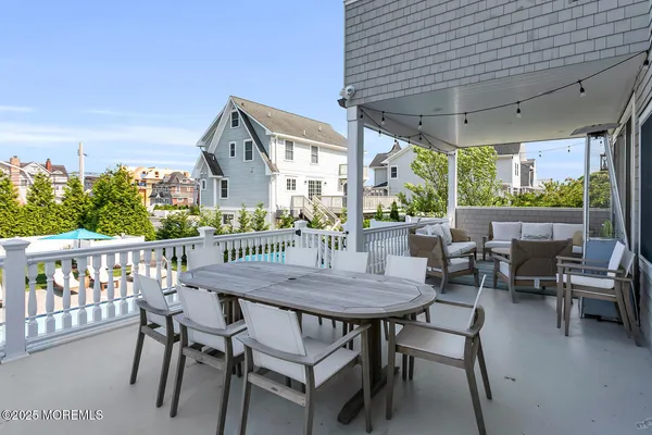$6,195,000 | 915 Barnegat Lane, Mantoloking, NJ 08738