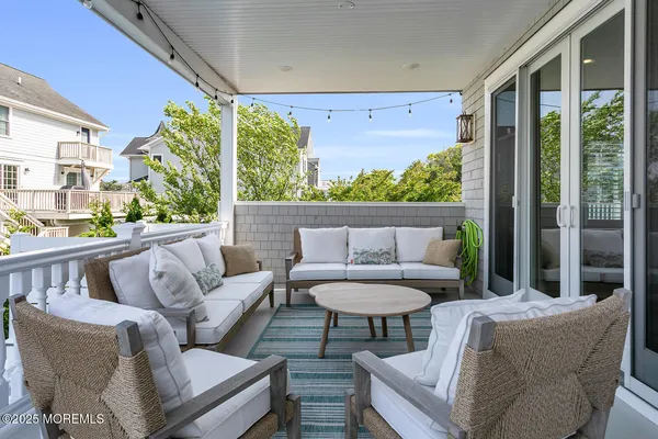 $6,195,000 | 915 Barnegat Lane, Mantoloking, NJ 08738
