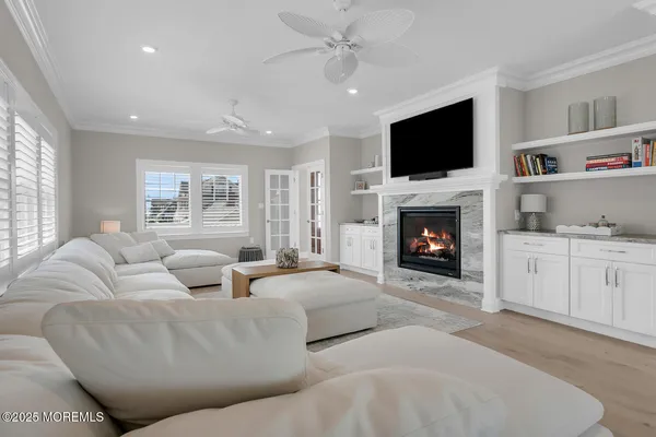 $6,195,000 | 915 Barnegat Lane, Mantoloking, NJ 08738