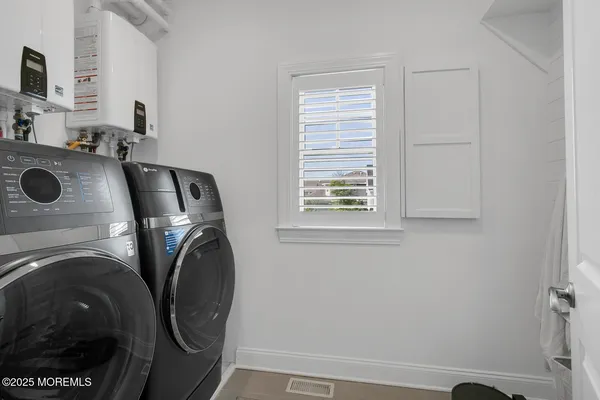 $6,195,000 | 915 Barnegat Lane, Mantoloking, NJ 08738