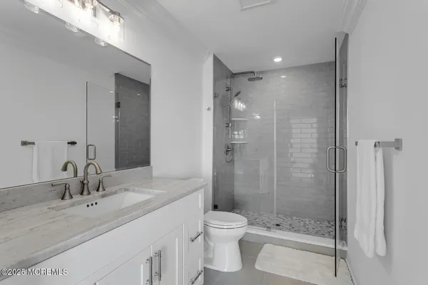 $6,195,000 | 915 Barnegat Lane, Mantoloking, NJ 08738