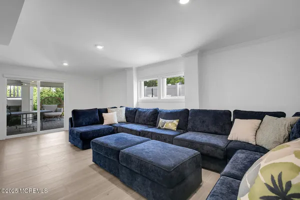 $6,195,000 | 915 Barnegat Lane, Mantoloking, NJ 08738