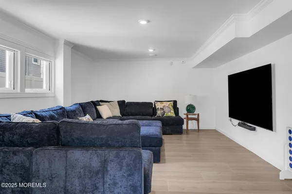 $6,195,000 | 915 Barnegat Lane, Mantoloking, NJ 08738
