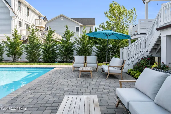 $6,195,000 | 915 Barnegat Lane, Mantoloking, NJ 08738