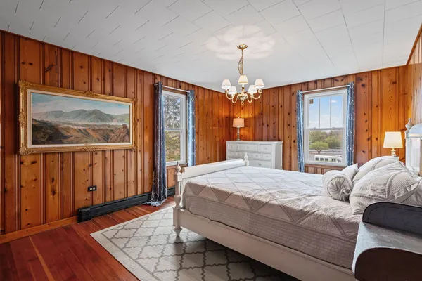 $695,000 | 504 North Schoenbeck Road, Prospect Heights, IL 60070