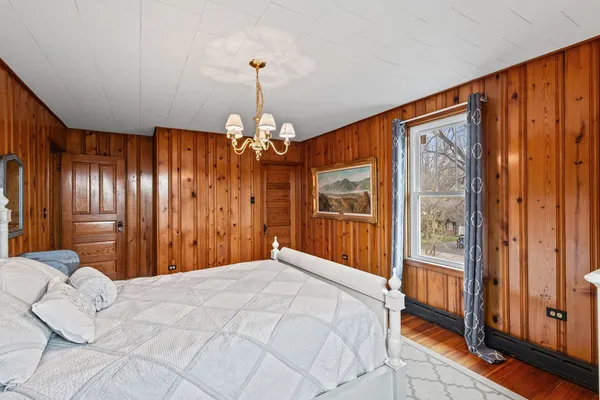 $695,000 | 504 North Schoenbeck Road, Prospect Heights, IL 60070