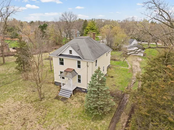 $695,000 | 504 North Schoenbeck Road, Prospect Heights, IL 60070