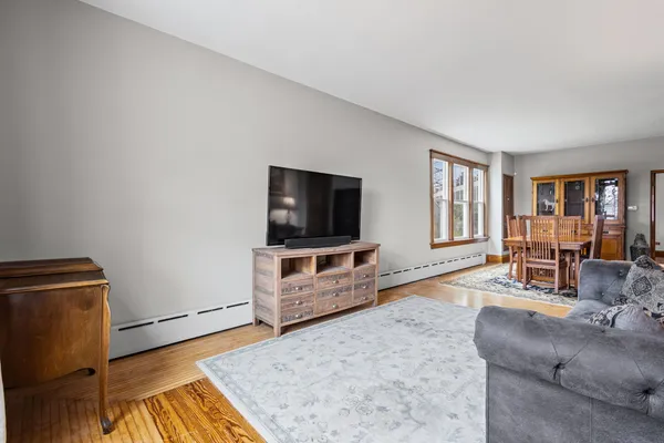 $695,000 | 504 North Schoenbeck Road, Prospect Heights, IL 60070