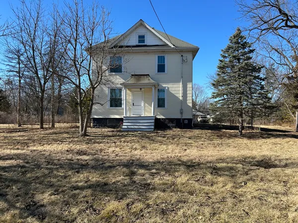 $695,000 | 504 North Schoenbeck Road, Prospect Heights, IL 60070