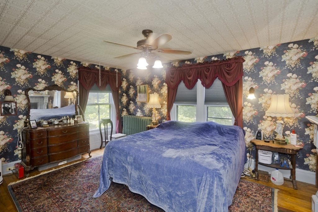 2 Crescent Hill Springfield, MA 01105 - Photo 29 of 42