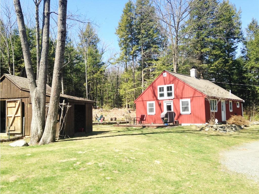 442 Meany Road Charlestown, NH 03603 - Photo 17 of 33