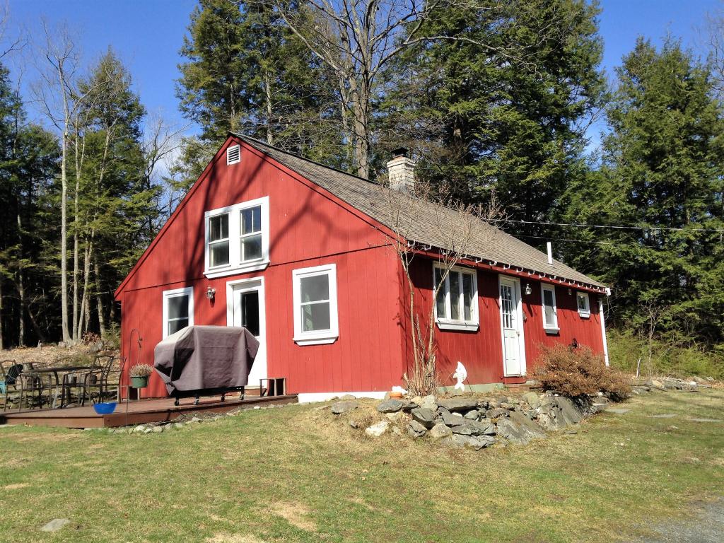 442 Meany Road Charlestown, NH 03603 - Photo 6 of 33