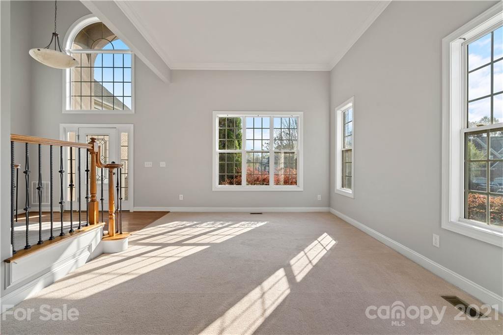 2103 Chipstone Road Charlotte, NC 28262 - Photo 9 of 47 Gallery Image 9