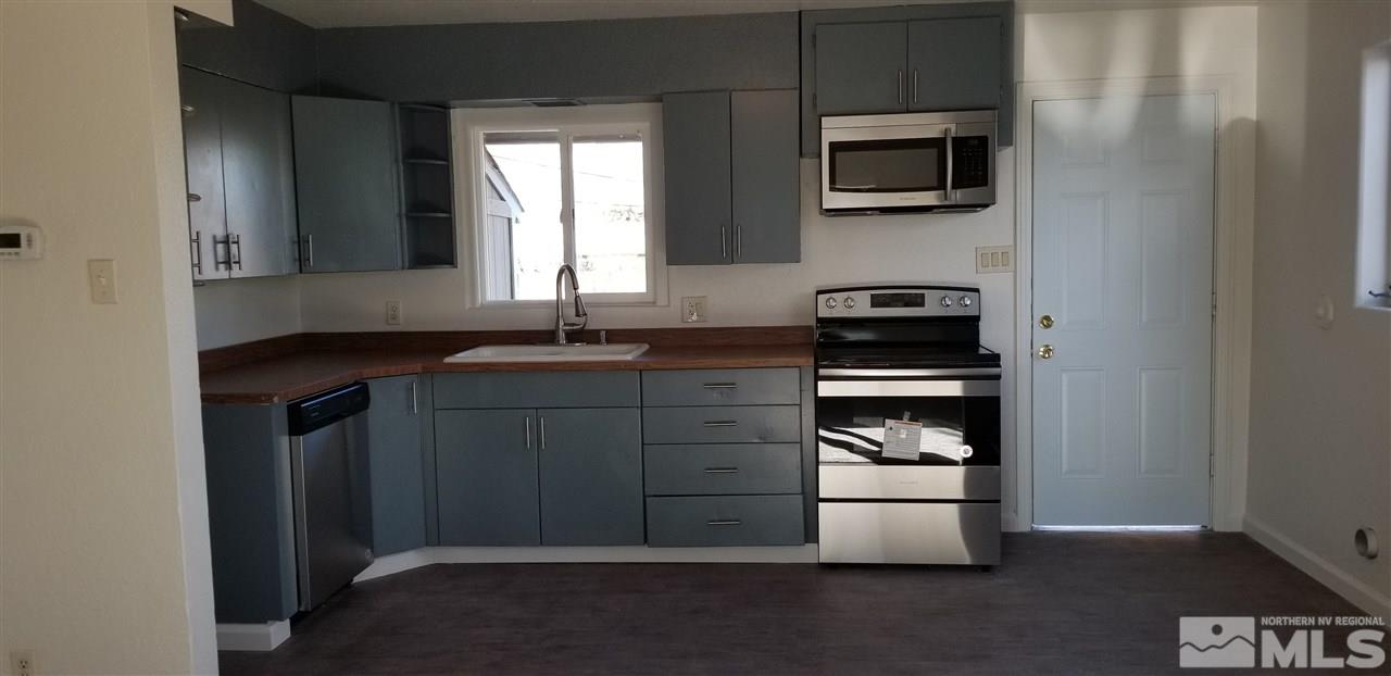 1876 Helena Avenue Reno, NV 89512 - Photo 5 of 9 Photo 5