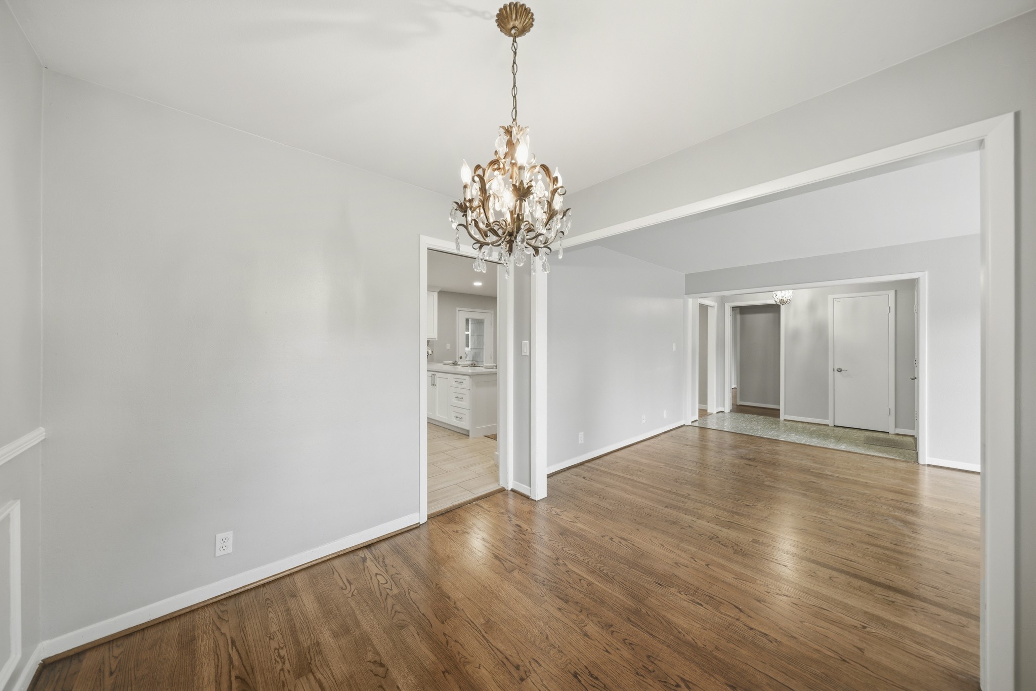 4614 Hummingbird Street Houston, TX 77035 - Photo 13 of 39