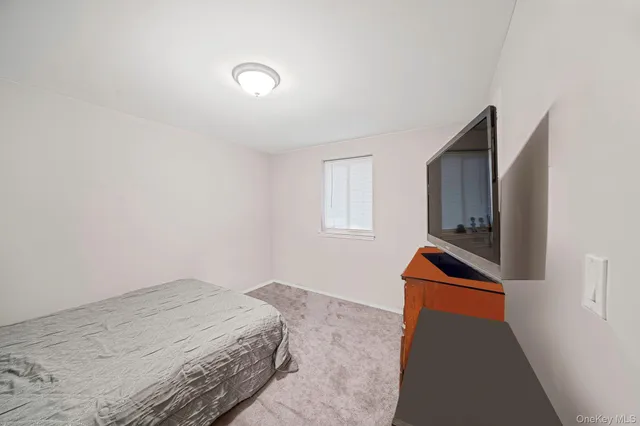 $399,999 | 268 Brettonwoods Drive, Coram, NY 11727