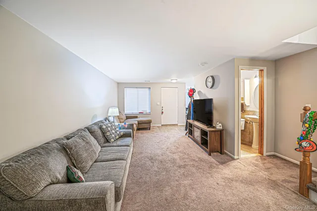 $399,999 | 268 Brettonwoods Drive, Coram, NY 11727