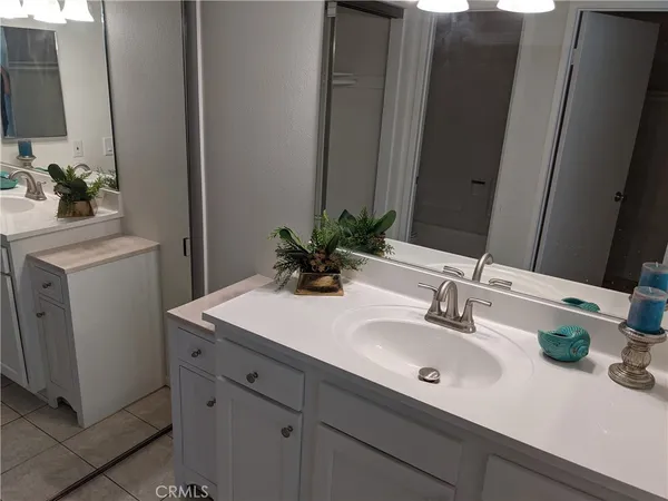 $375,000 | 23224 Orange Avenue, Unit 5, Lake Forest, CA 92630